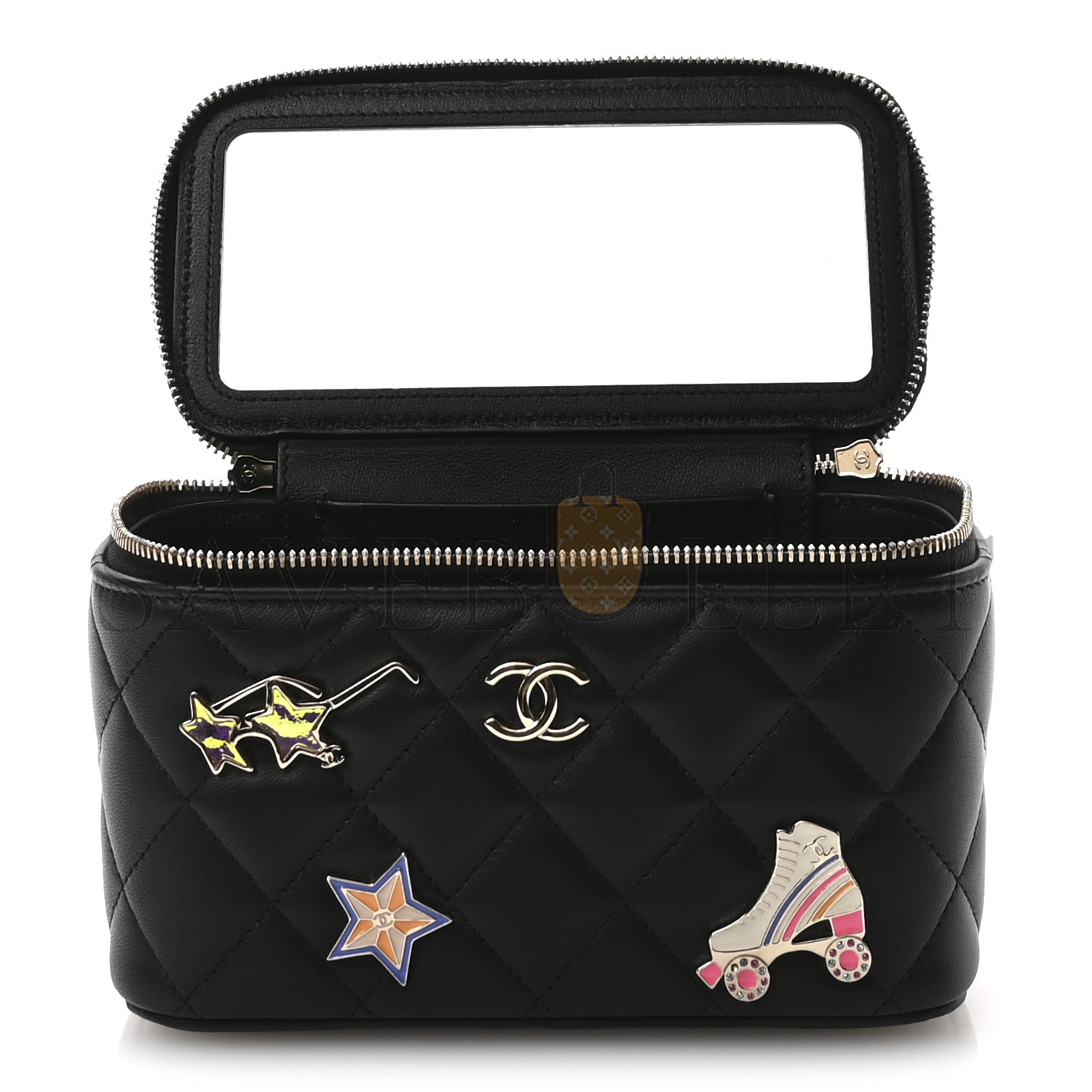 CHANEL LAMBSKIN QUILTED ROLLER SKATE SMALL VANITY CASE WITH CHAIN AP1341 (16*9.5*7.5cm)